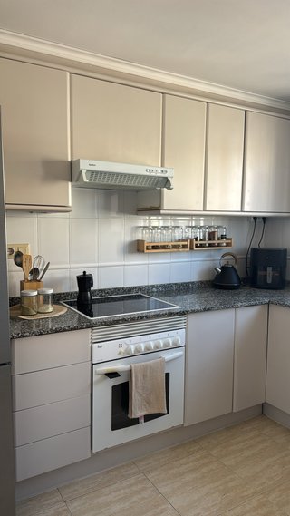 Horno, Vitrocerámica y Campana Extractora
