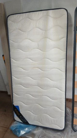 2 Somieres 1.90x90 y 1.80x90 + Colchones