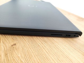 Dell Laptop DC15250 Intel Core Ultra 3
