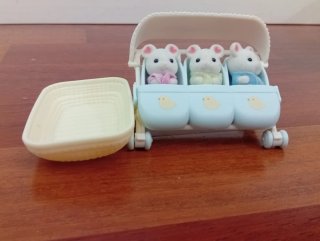 Bebes raton+Hermanos Husky+Oso Sylvanian Family P