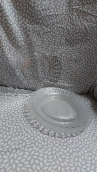 Juego de platos de cristal