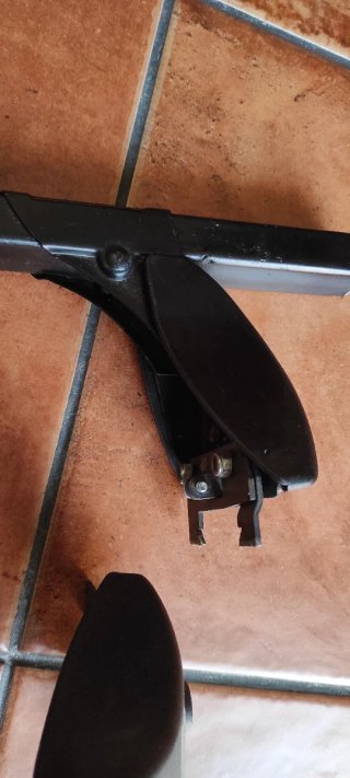 Barras de techo Cruz para Skoda
