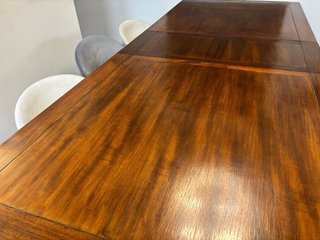 Mesa Comedor Colonial Extensible
