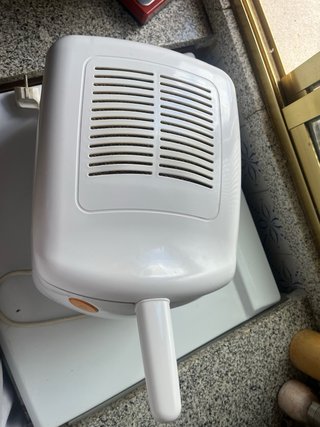Freidora Eléctrica Blanca