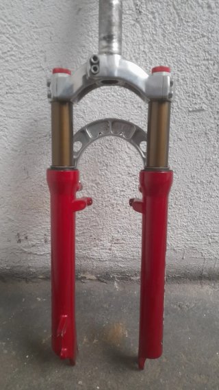 Horquilla Marzocchi Bomber Z2 de 1997.