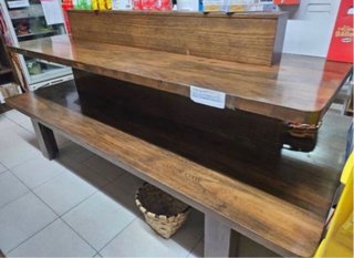 Mesa de madera maciza