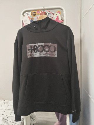 Sudadera +8000 Negra