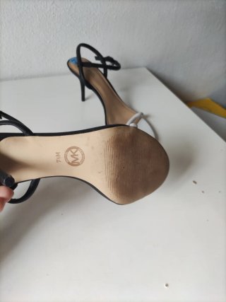 Tacones Michael Kors Talla 37.5
