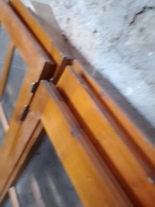 Lote de  ventanas de madera con cristal