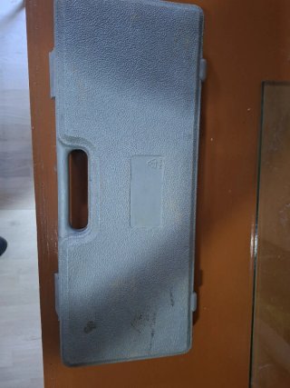 Maletín de herramientas y llaves