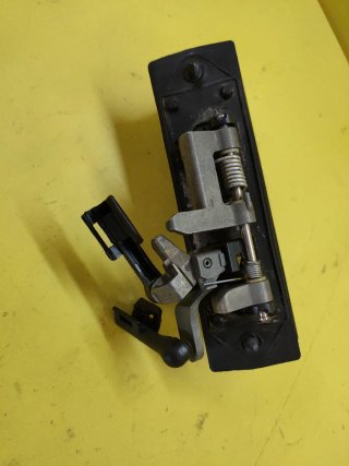 MANETA TIRADOR PUERTA MALETERO SEAT TOLEDO II