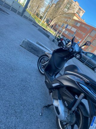 Piaggio Liberty Gris