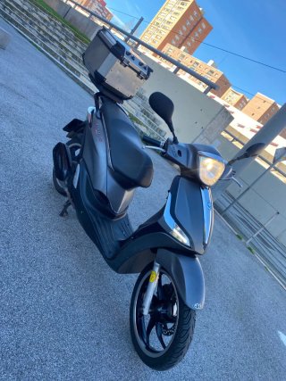 Piaggio Liberty Gris