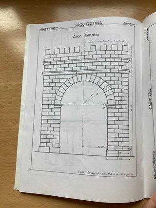 Elementos de dibujo lineal:Primer cuaderno · Bruño