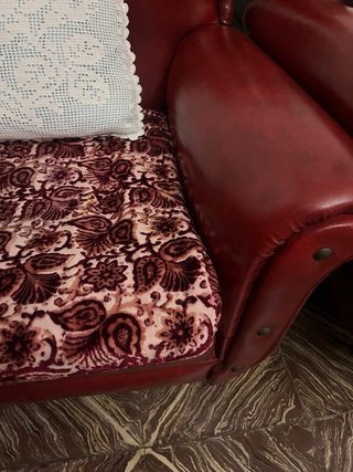 Sillón individual amplio y cómodo