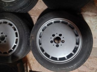 Llantas Mercedes 190e