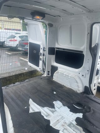 Nissan NV200 2015