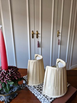 2 pantallas pequeñas para aplique de pared