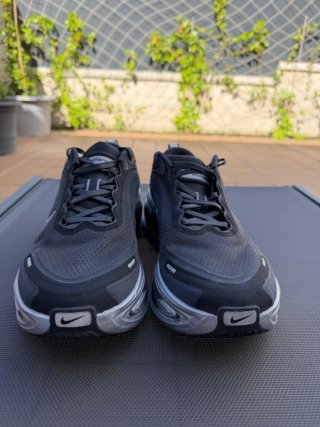 Nike Vomero Plus Negro/Plata