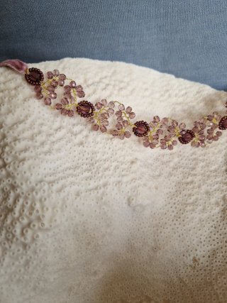Gargantilla choker de pedrería rosa