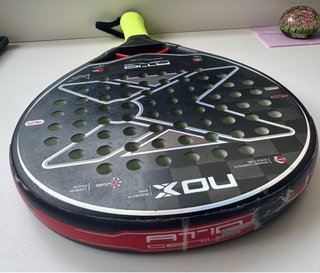 Pala pádel Nox AT10 Luxury Genius 18k 2023