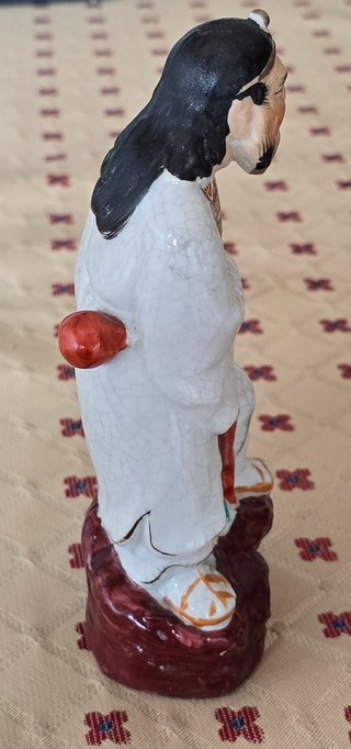 Figura porcelana china siglo XX