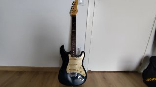 Ampli AXL-30WEA + Guitarra Eléctrica Stagg