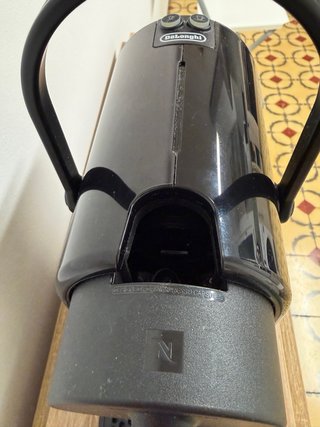 Cafetera Nespresso DeLonghi Negra
