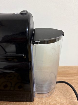 Cafetera Nespresso DeLonghi Negra