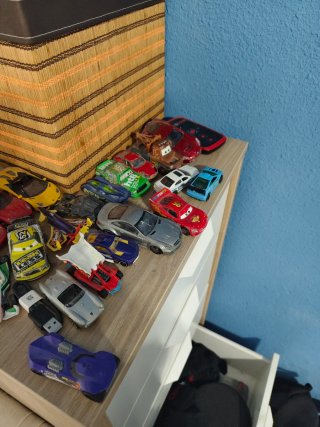 Lote coches de juguete negociable