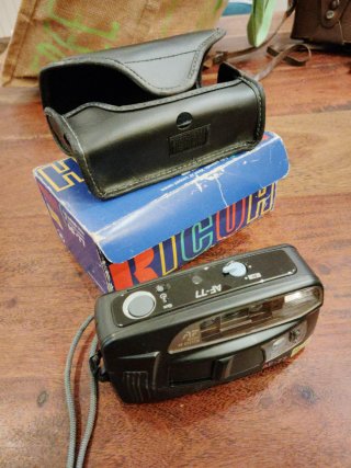 Cámara Ricoh AF-77 Panorama Funday Caja original