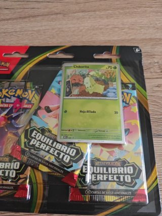 Blíster Pokémon Chikorita 3 Sobres