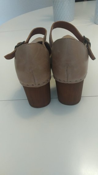 Zapatos tacón cuadrado beige talla 38