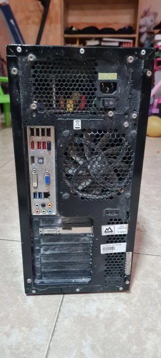 Torre PC Profesional Mountain Negra