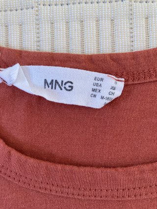 Camiseta Mango manga abullonada color ladrillo