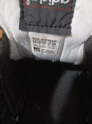 Zapatillas Adidas Mundial Team Negras y Blancas