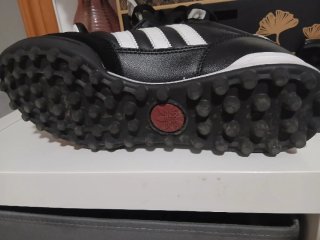 Zapatillas Adidas Mundial Team Negras y Blancas