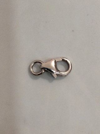 Cierre de oro blanco para pulsera nuevo.