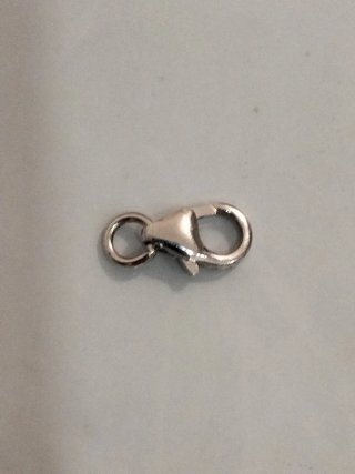 Cierre de oro blanco para pulsera nuevo.