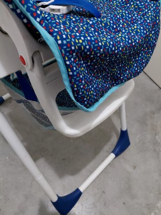 Silla de comedor para bebé azul y multicolor