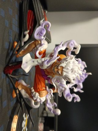 Figura Luffy Gear 5
