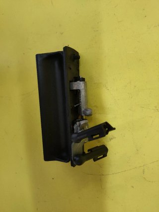 MANETA TIRADOR PUERTA MALETERO SEAT TOLEDO II
