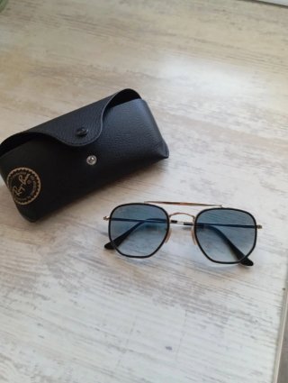 Gafas de sol Ray ban.