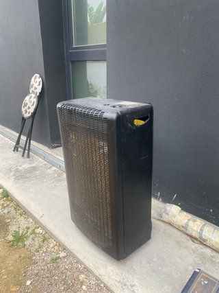 Estufa de gas negra