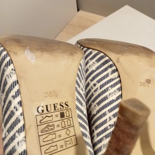 Décolleté Guess spuntate 36.5