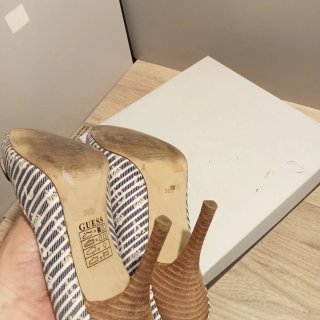 Décolleté Guess spuntate 36.5