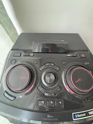 Altavoz LG XBOOM 1000W Bluetooth