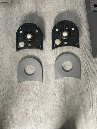 Agudos Altavoces Bowers DM 620