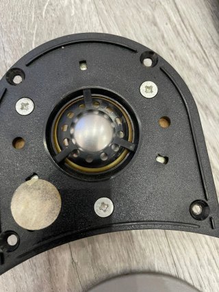 Agudos Altavoces Bowers DM 620