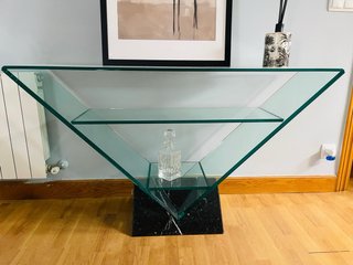 Recibidor cristal y mármol